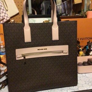 Michael Kors Kenly Tote Bag